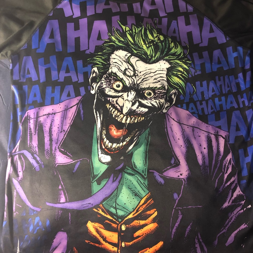 Joker t-shirt size: xl